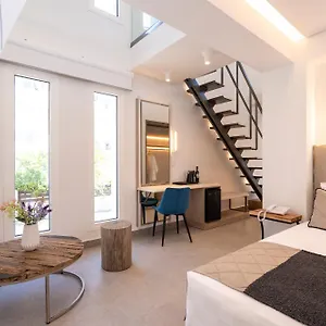 Mirablue Luxury Residences (adults Only) Apartment